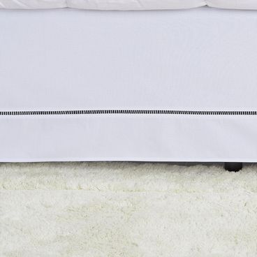 Saia de Cama Sarja Com Ponto Palito - Branco