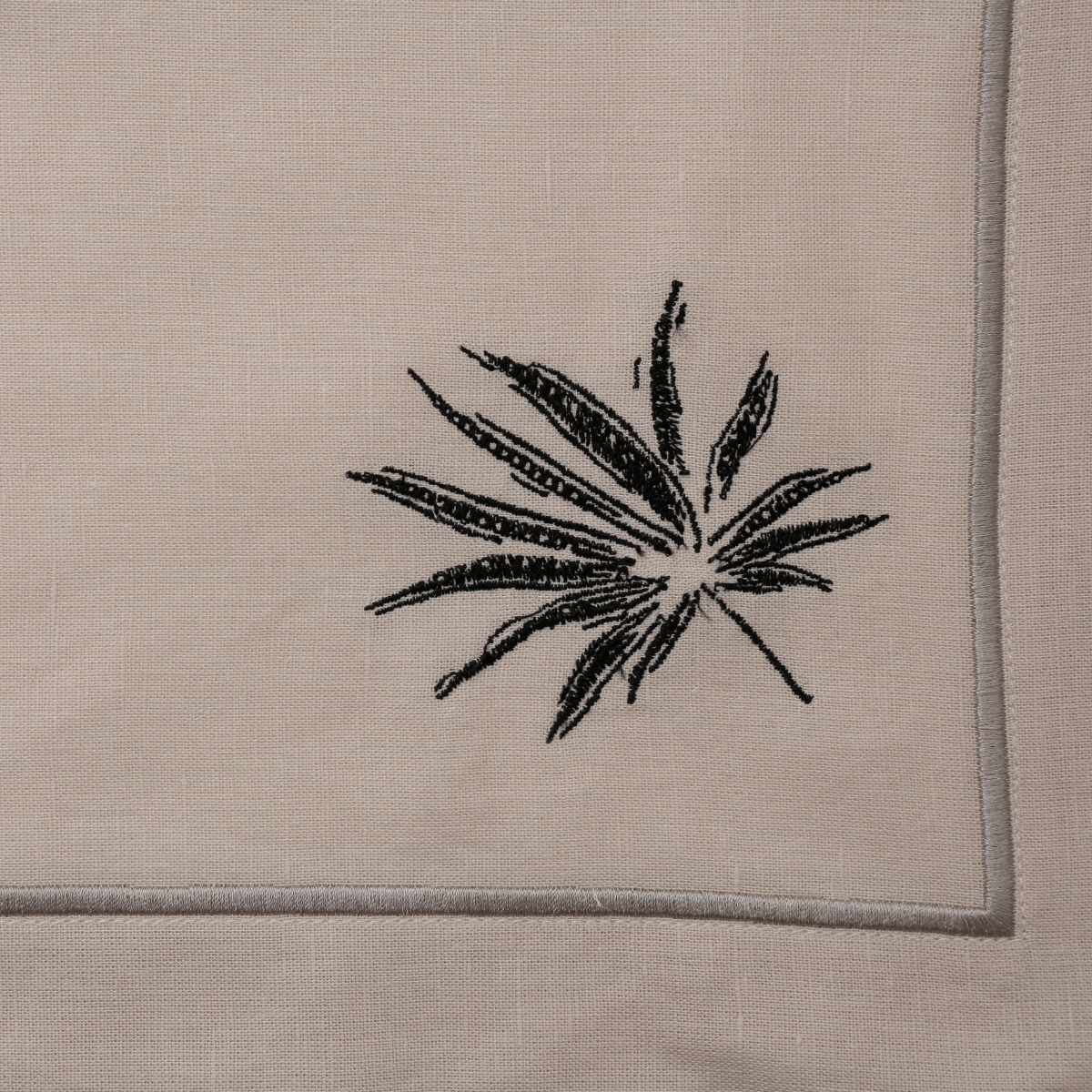 GUARDANAPO-PALMS_AREIAPRETO