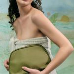 05.06.0074_1390-necessaire-sophia-pistache.