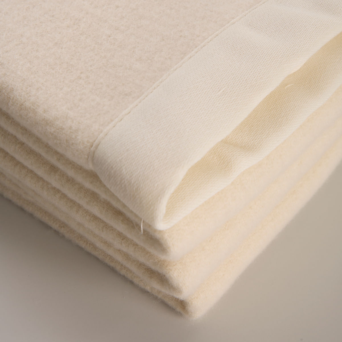 Cobertor-italiano-cashmere-beatrice