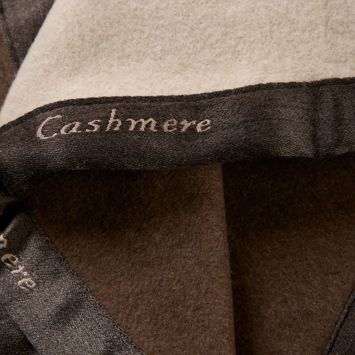 01040054_1324_2-COBERTOR-ITALIANO-CASHMERE-JENNY