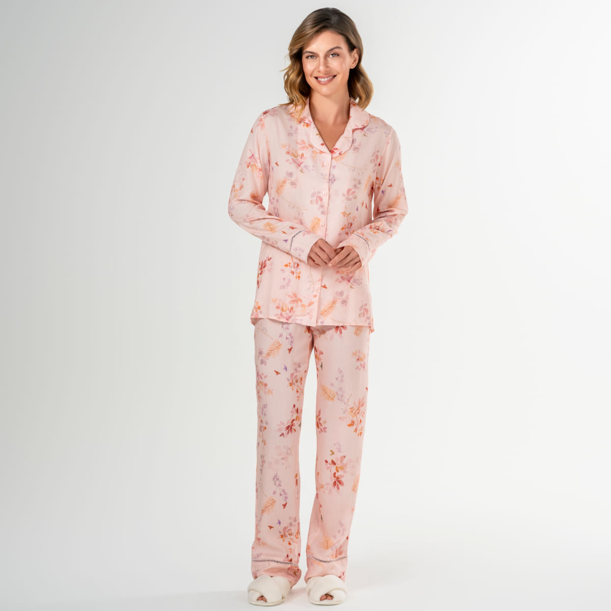 06-06-0042-Pijama-Nature-Longo-Rosa---06-06-0038-Chinelo-Alicia-Marfim-003.jpg
