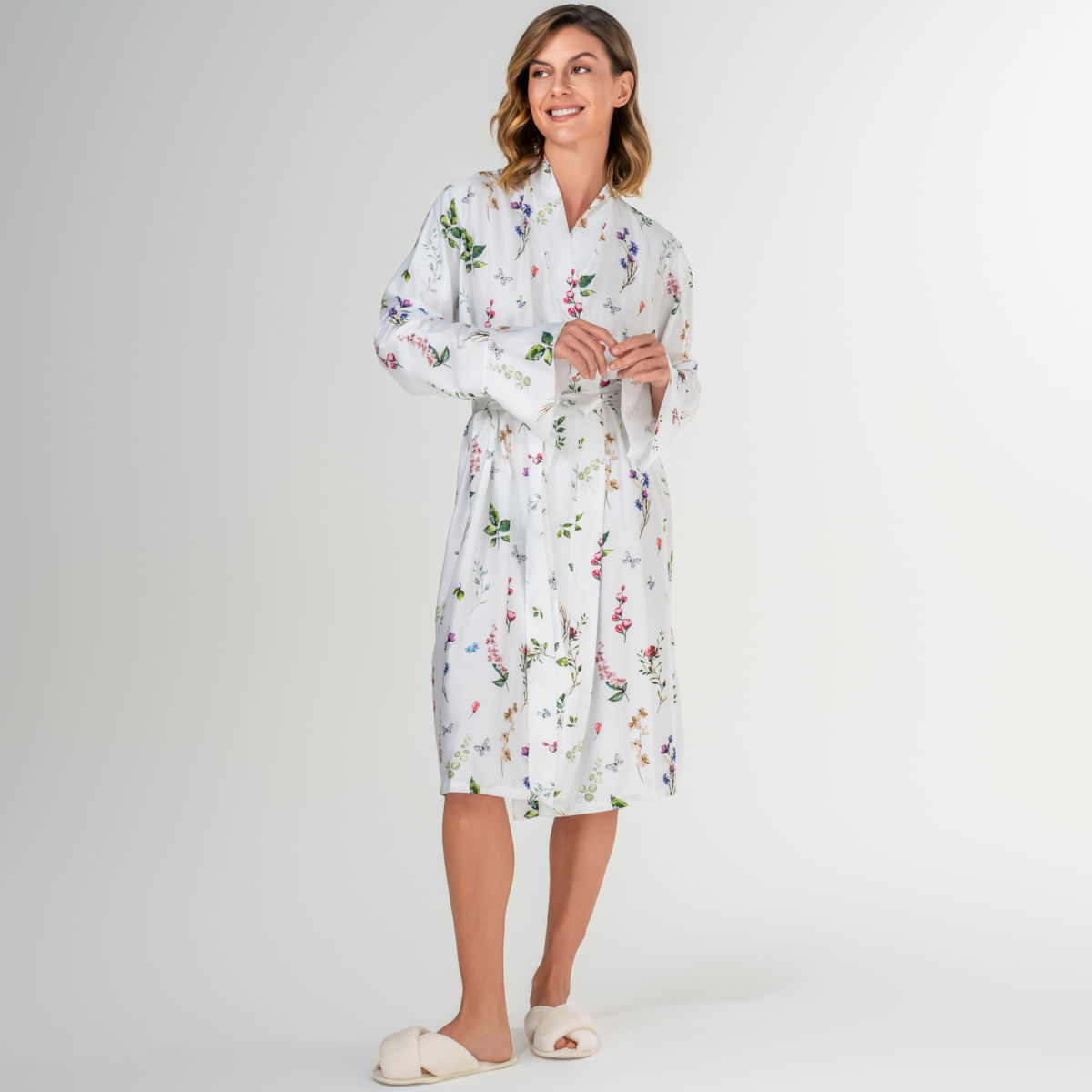 08-04-0021-Robe-Flores-do-Campo-OffWhite---06-06-0038-Chinelo-Alicia-Marfim-003.jpg