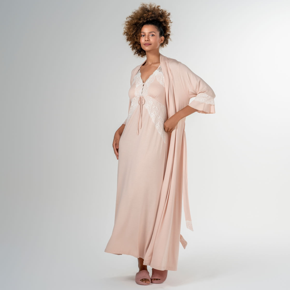 06-04-0016-Robe-Wendy-Long-Nude-OffWhite---06-02-0006-Chinelo-Bruna-Creme-023.jpg