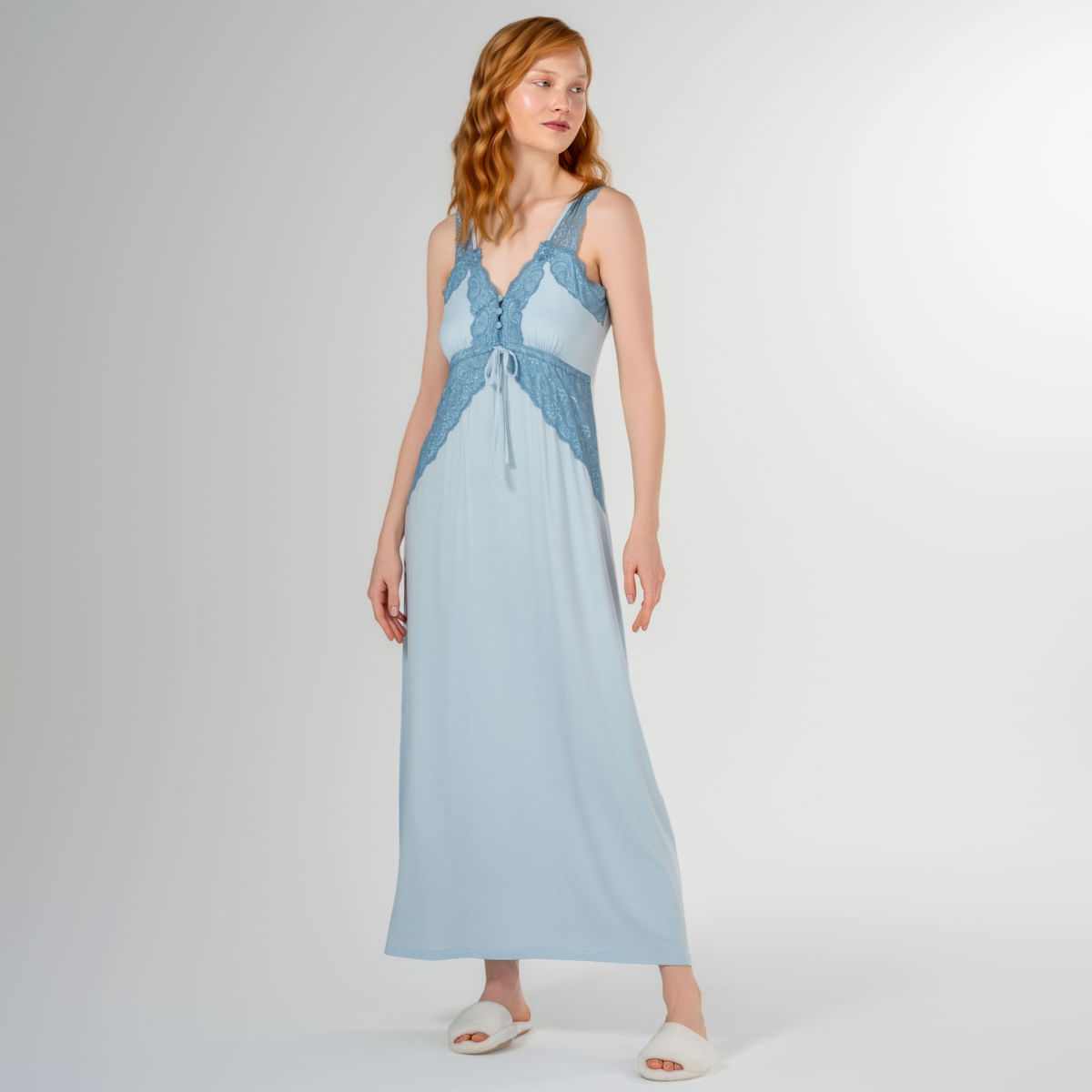 06-01-0003-Camisola-Wendy-Long-Azul-Claro---06-02-0006-Chinelo-Bruna-Creme-004.jpg