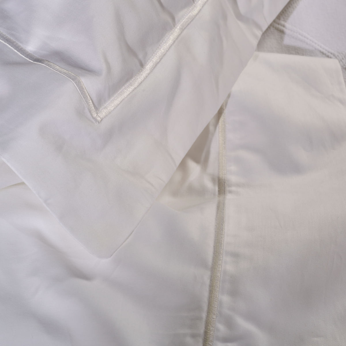 Jogo-de-Lencol-Singular-Branco-Branco-004